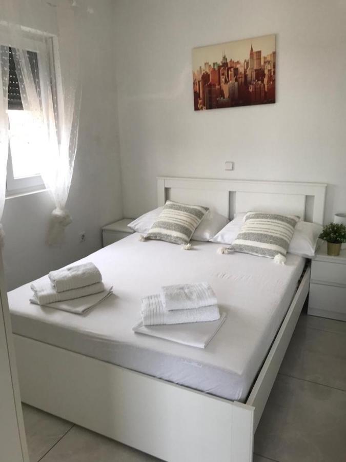 Nelany Apartamento Zubovići Exterior foto