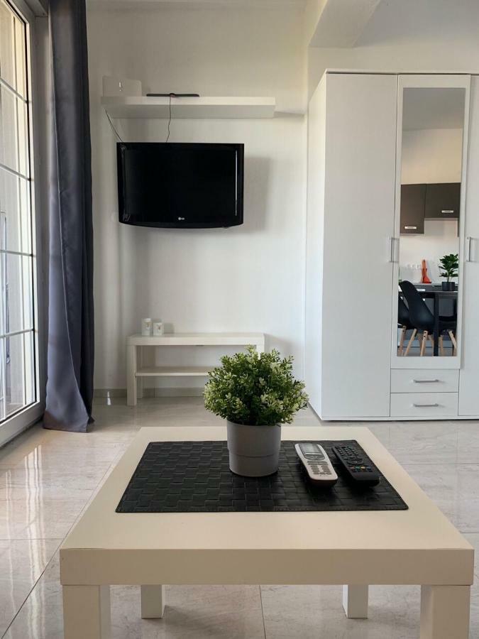 Nelany Apartamento Zubovići Exterior foto
