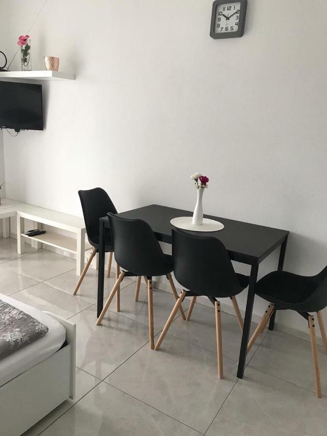 Nelany Apartamento Zubovići Exterior foto