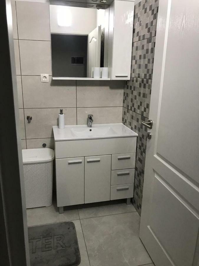 Nelany Apartamento Zubovići Exterior foto