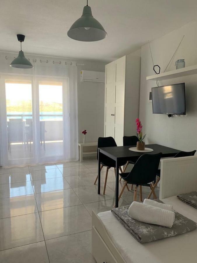 Nelany Apartamento Zubovići Exterior foto